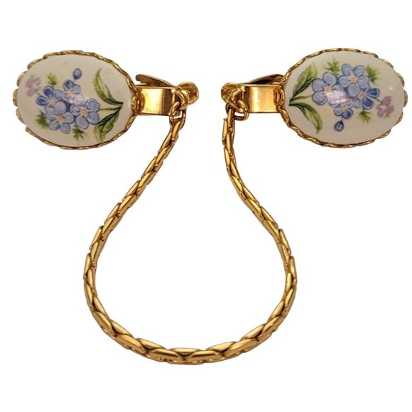 Oval Painted Forget Me Not Flower Cameo Style Sweater Clips E254 - Picture 1 of 9